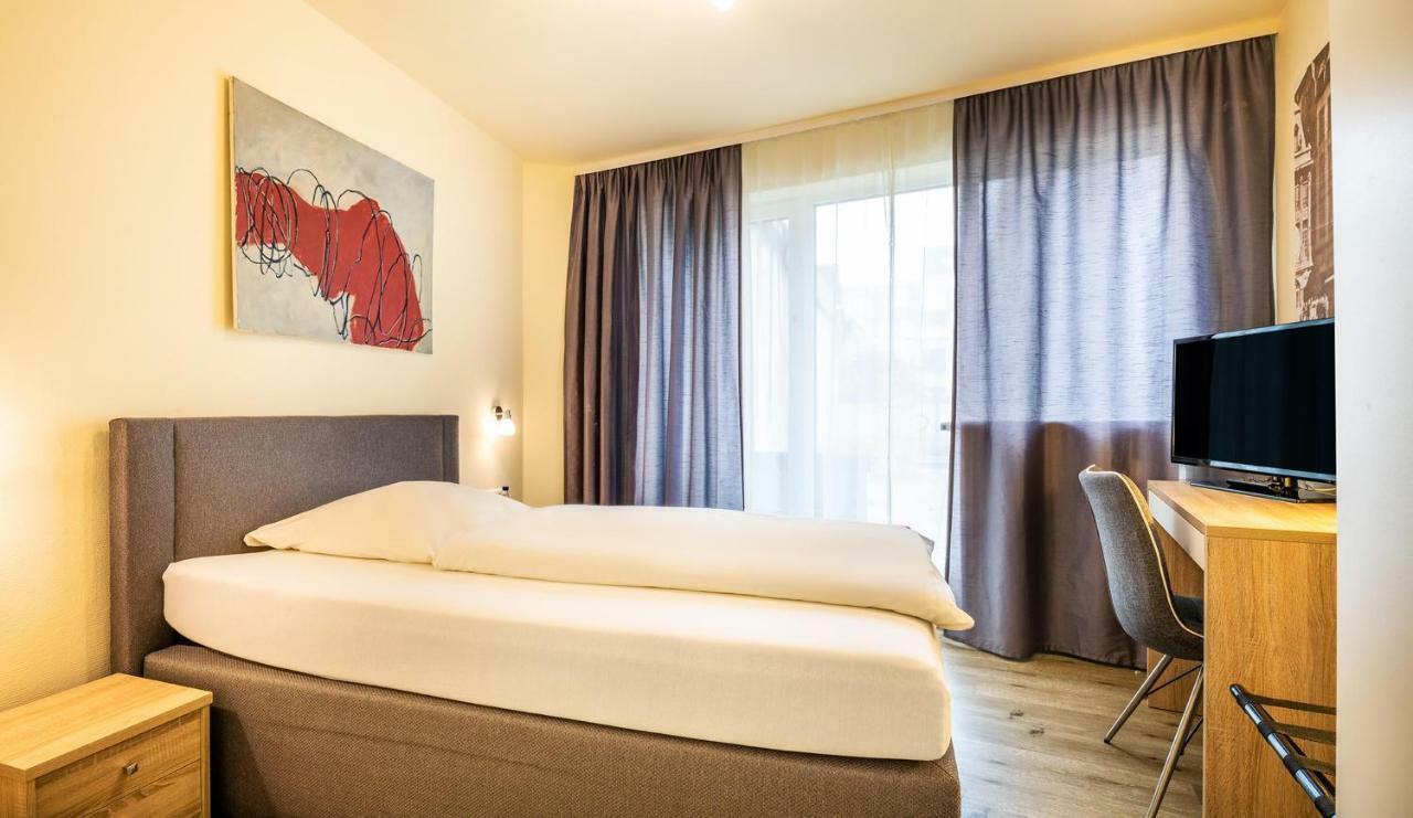 Schroeders City-Style-Hotel Trier Phòng bức ảnh