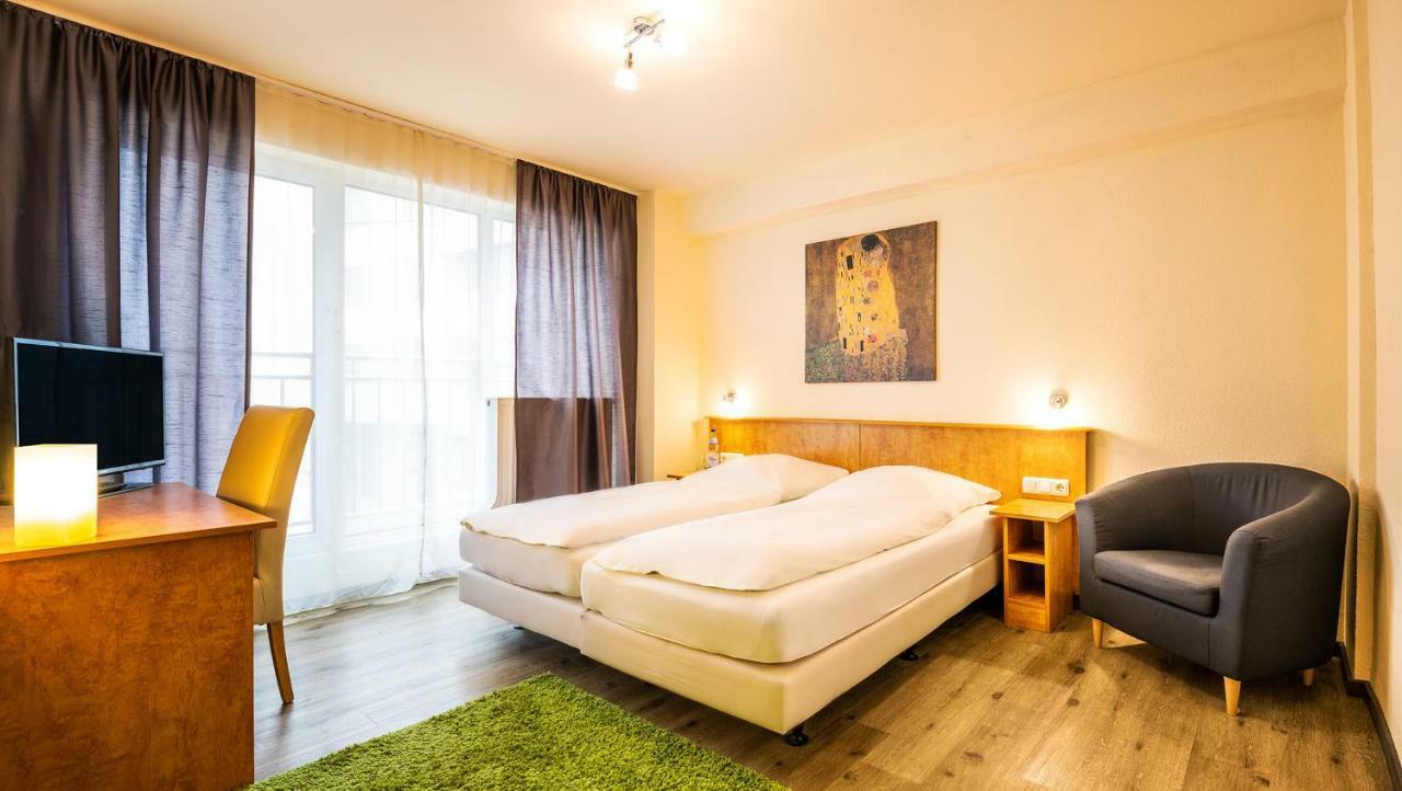 Schroeders City-Style-Hotel Trier Phòng bức ảnh