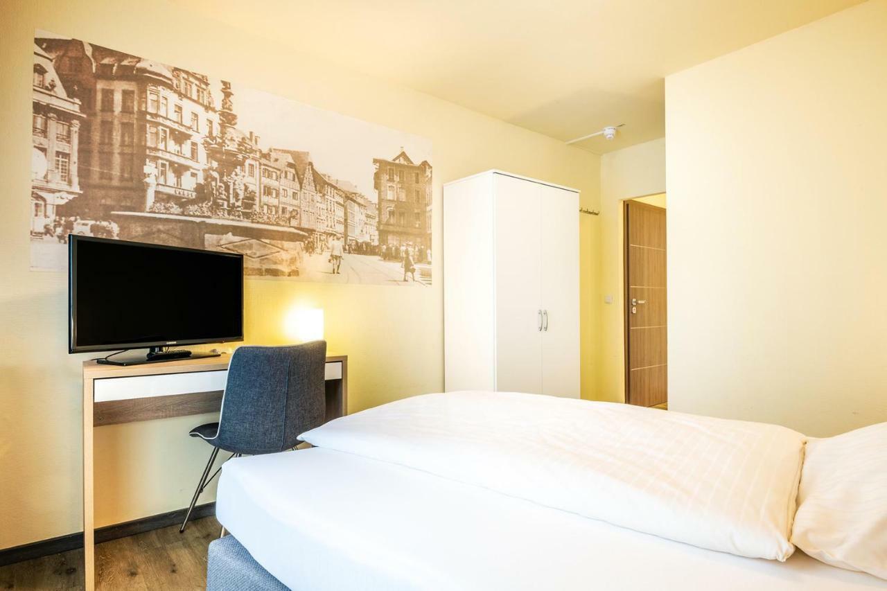 Schroeders City-Style-Hotel Trier Phòng bức ảnh